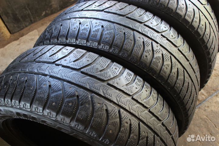 Bridgestone Ice Cruiser 7000 235/55 R18 104T