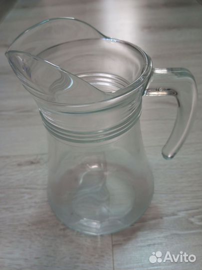 Графин и стаканчики