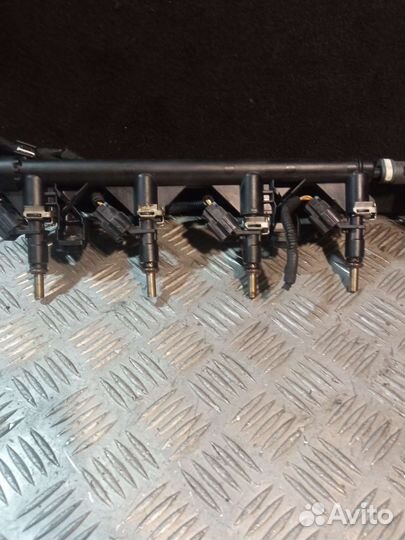 Топливная рампа Peugeot 308 1.6 i