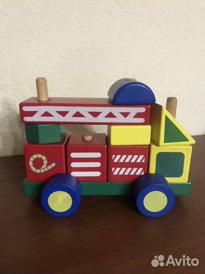 Машинки деревянные прамидки 5 шт