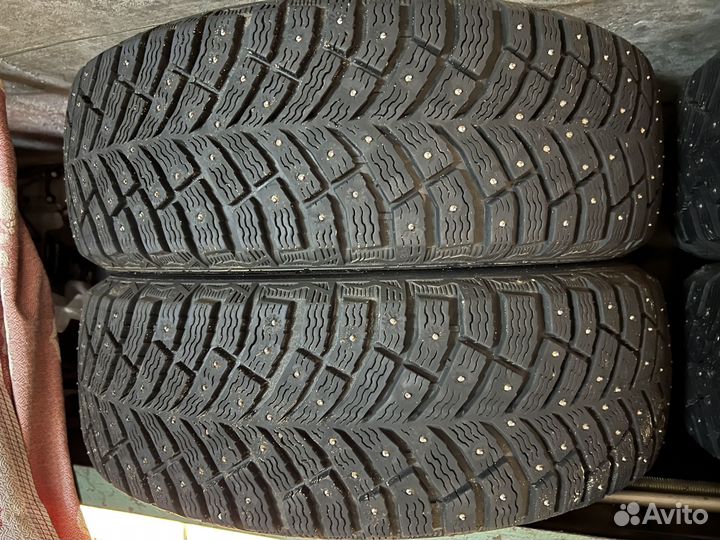 Michelin X-Ice North 4 185/65 R15 92T