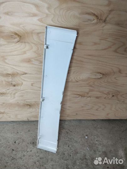 Нижняя крышка стиральной машины Indesit