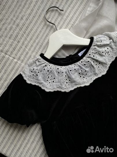 Черное бархатное платье Zara с воротничком