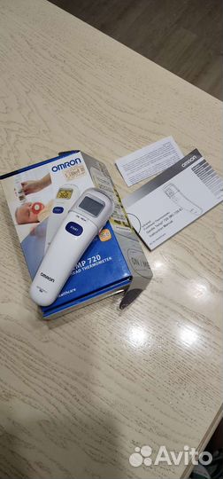 Бесконтактный термометр Omron