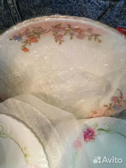 Набор тарелок