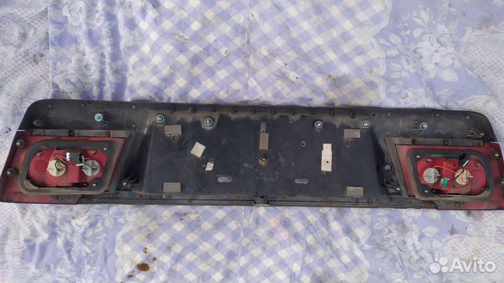 Накладка на крышку багажника Киа маджентис 1 дорес