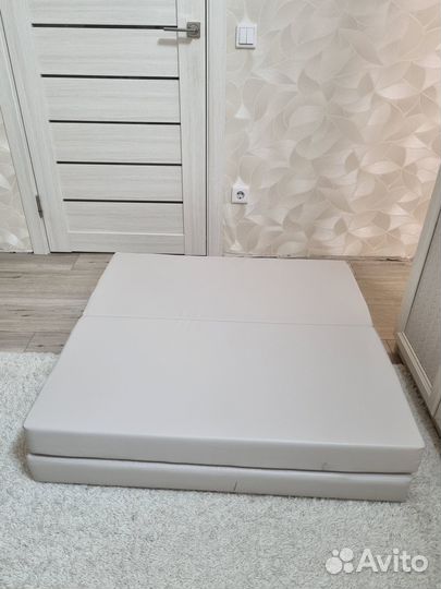 Мат гимнастический складной