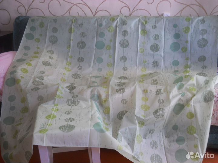 Штора и сидение в ванную и клеёнка