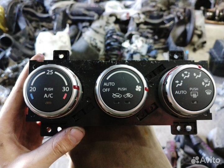 Блок управления климат-контролем Suzuki Sx4 J20A