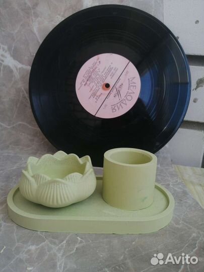 Свечи, подставки, вазы из гипса, изделия из гипса