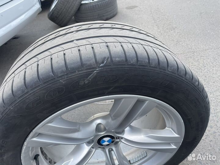 Goodyear 4x4 UG Ice Navi 275/55 R19 и 295/50 R19
