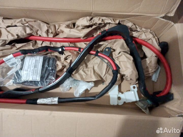 BMW 5 E60 Провод акб плюс заглубленный