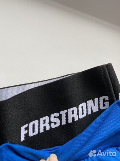 Спортивные шорты forstrong