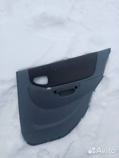 Обшивка карта двери задняя правая Hyundai Accent