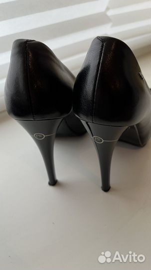 Туфли лодочки M.Fabiani 38