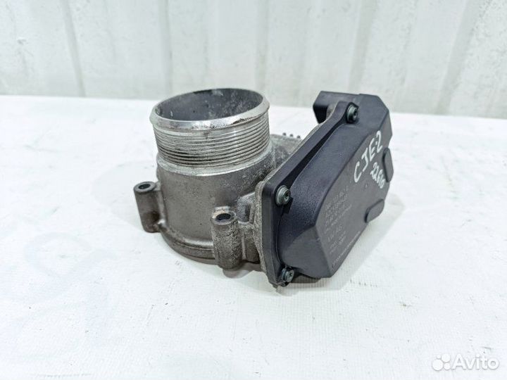 Дроссельная заслонка Audi A4 CJE