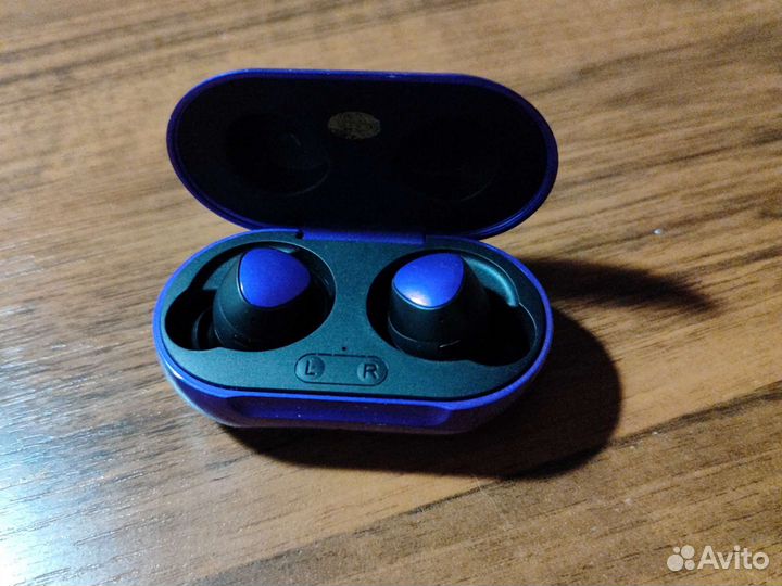 Самсунг sound by AKG