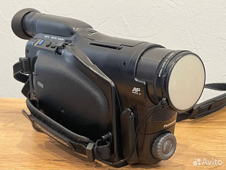 Видеокамера кассетная Panasonic RX20