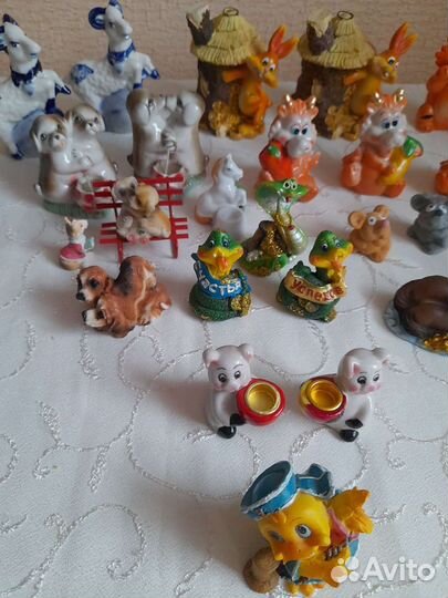 Фигурки кошек собачек лошадок кроликов копилочки