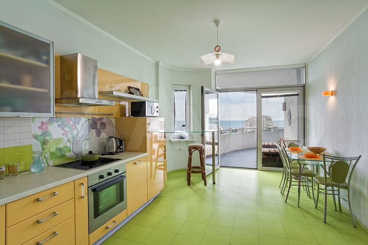 1-к. апартаменты, 74 м², 16/18 эт.