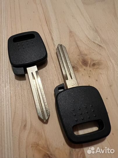 Ключ зажигания Nissan