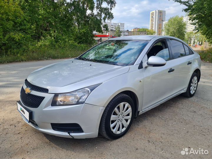 Chevrolet Cruze 1.6 AT, 2011, 169 000 км