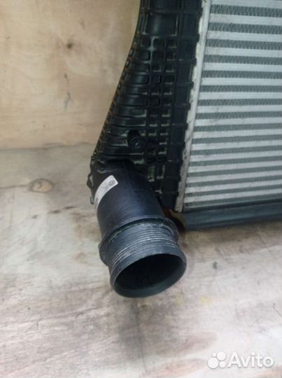 Радиатор интеркулера Volkswagen Passat B7