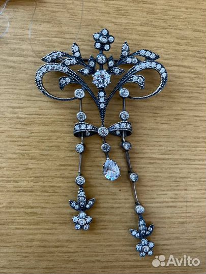 Двое часов Swatch