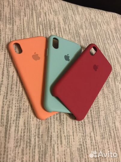 Чехлы на iPhone XR