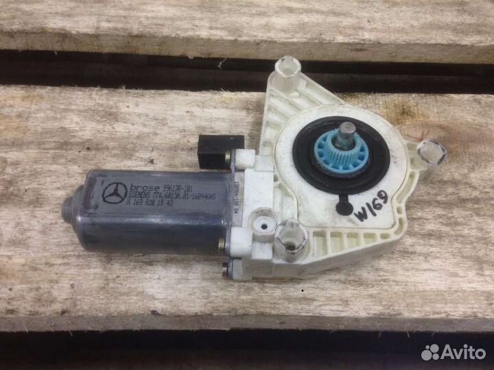 Стеклоподъемник перед/лево на Mercedes-Benz