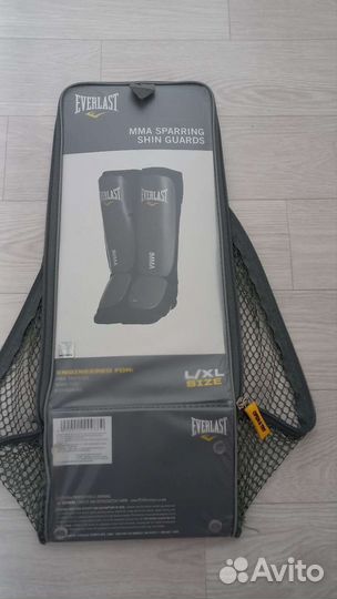 Щитки everlast MMA