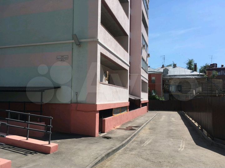 3-к. квартира, 92 м², 1/16 эт.