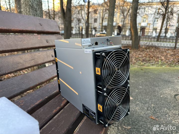 Асик Antminer S19 95th