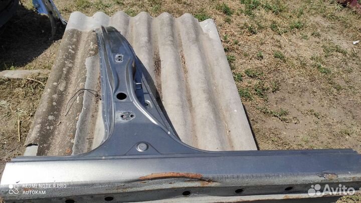 Порог правый Honda civic 4 D