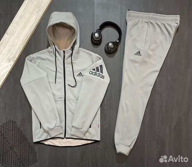 Спортивный костюм мужской adidas