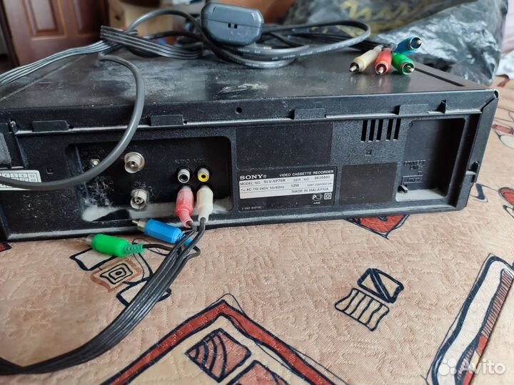 Видеомагнитофон Sony SLV-SP70R