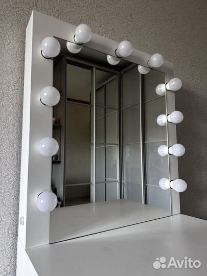 Гримерный стол + стул