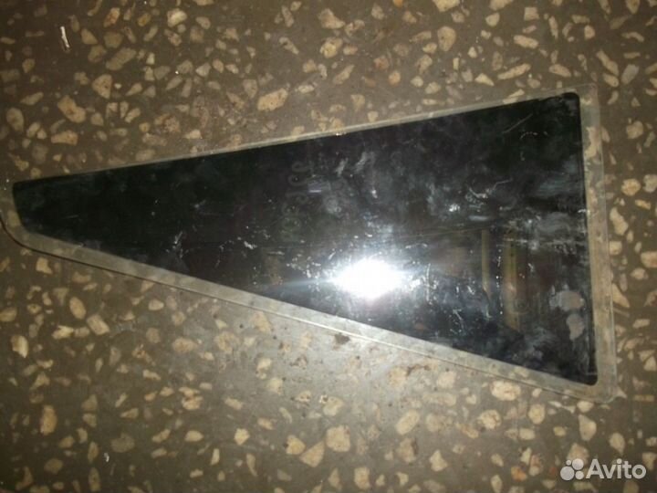 Стекло двери задней левой форточка (Daewoo Nexia)