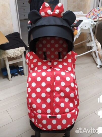 Шикарная коляска Микки маус