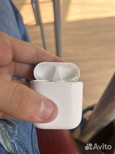 Продаю airpods 1 оригинал