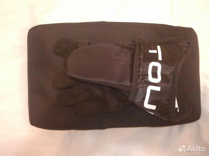 Блокер хоккейный детский Tour Fireman Youth