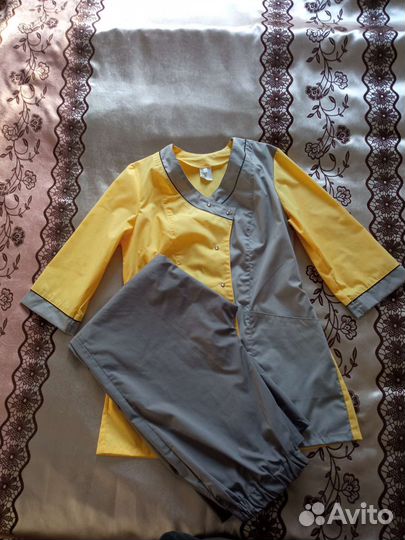 Мед.костюм новый 46 48