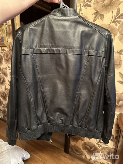 Куртка кожаная женская