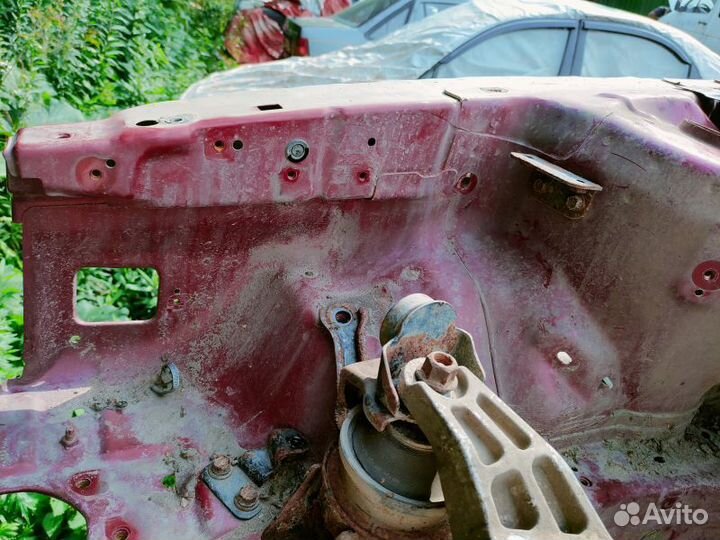 Четверть передняя правая Kia Cerato