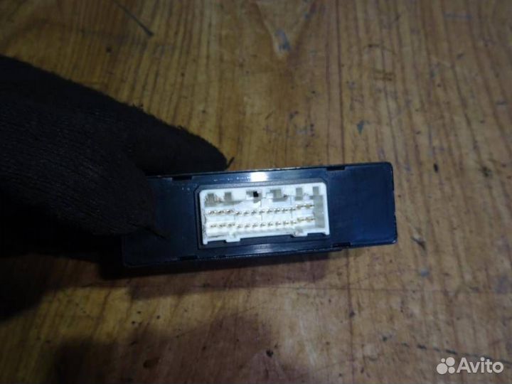 Блок управления центральным замком Chevrolet Lace