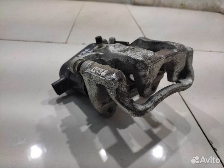 Суппорт (задний, левый) (Hyundai Tucson IV)