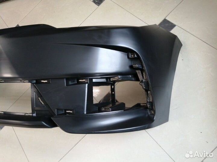 Бампер передний передний Toyota Corolla 180