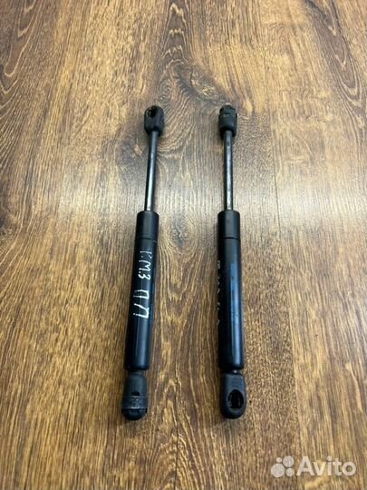 Амортизатор капота передний Ford Mondeo III 2 2007