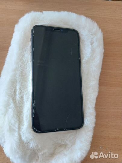 iPhone Xs, 64 ГБ