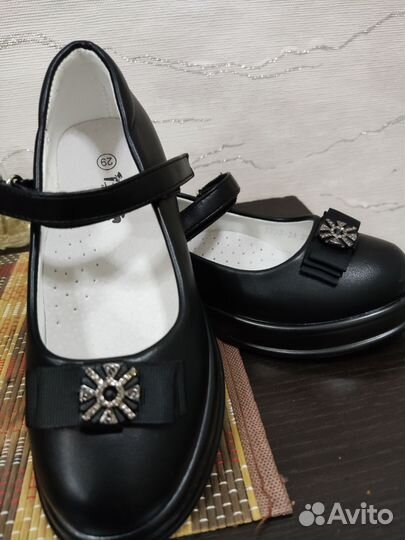 Туфли для девочки 29 размер черные